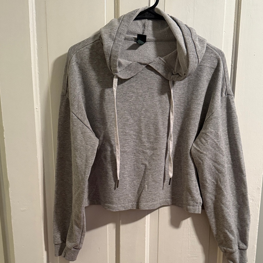 Wild Fable Heather Gray Cropped Hoodie